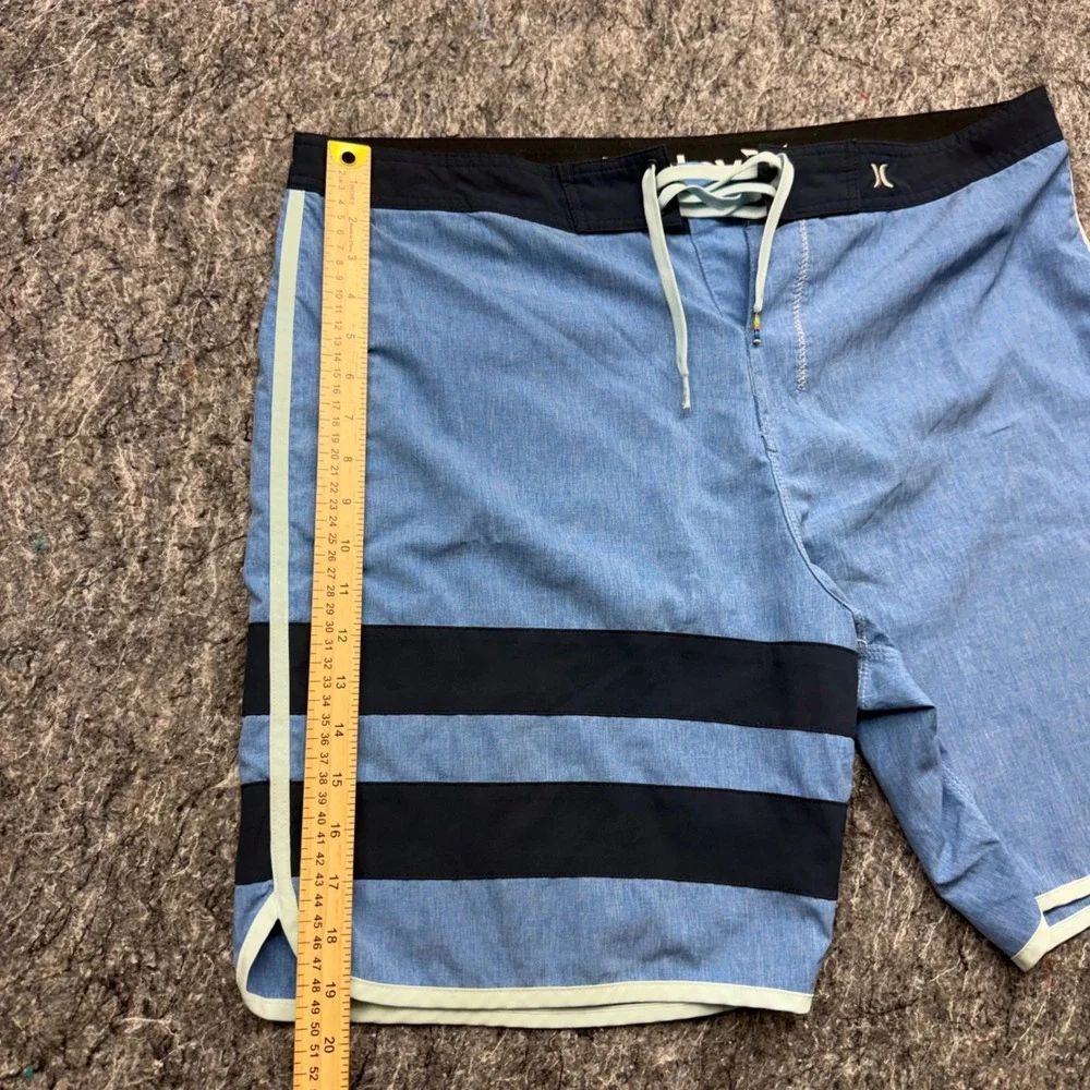 Hurley Phantom Mens Board Shorts Blue Striped Swim Trunks Size 42